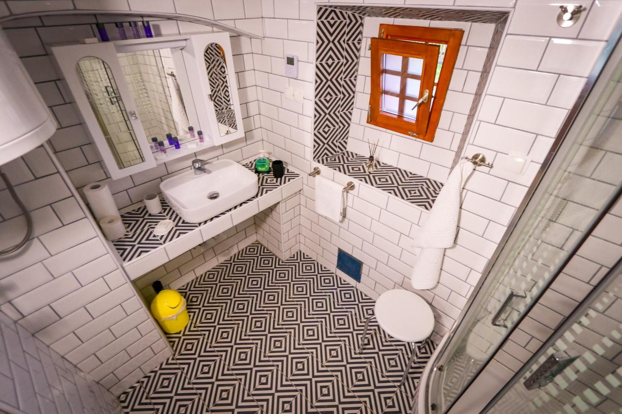 Hostel Strug Makole Екстериор снимка